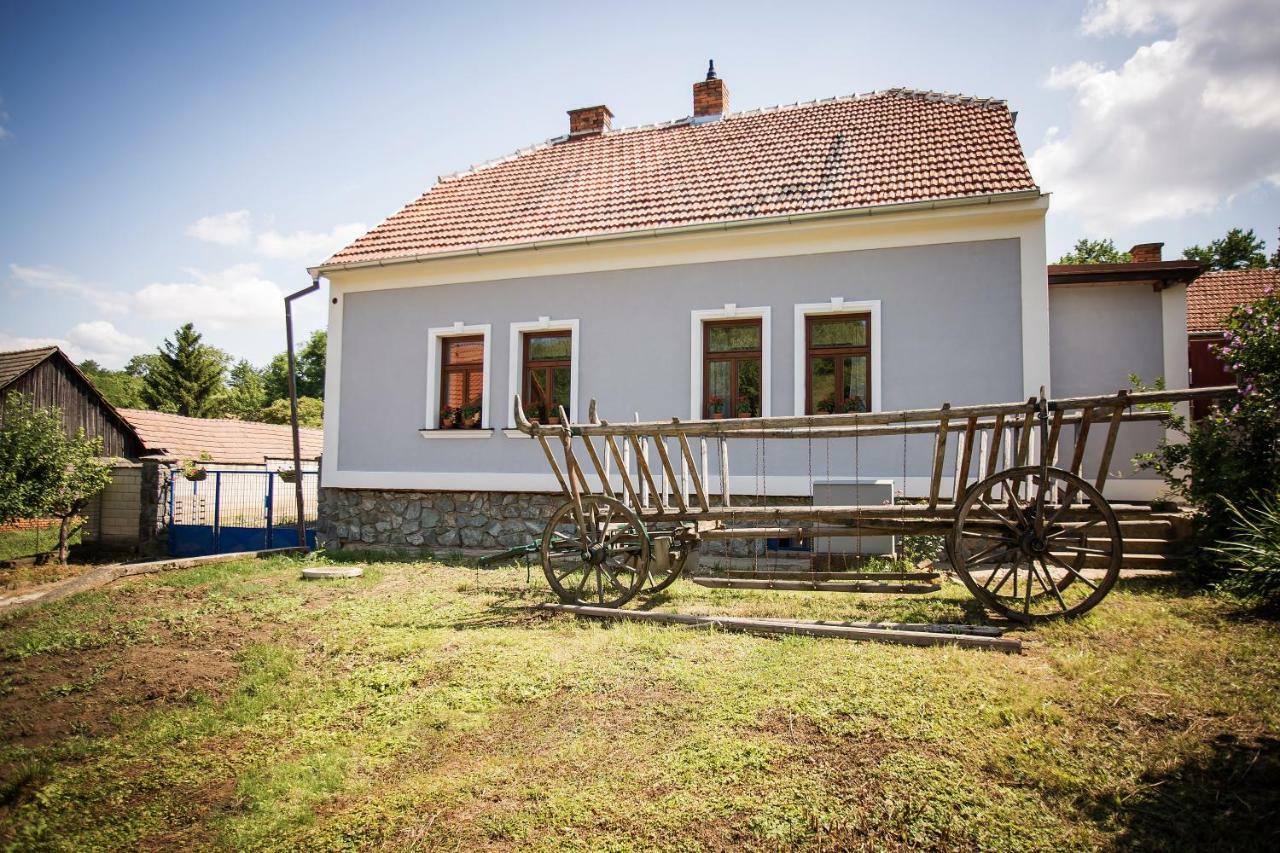 Chalupa U Jezka Morkŭvky Exterior photo